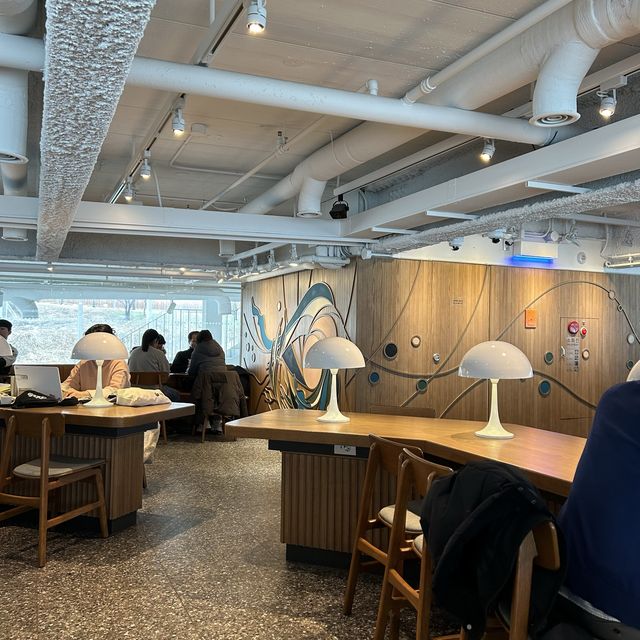 한강과 동화되는 곳, 스타벅스 서울웨이브점☕️