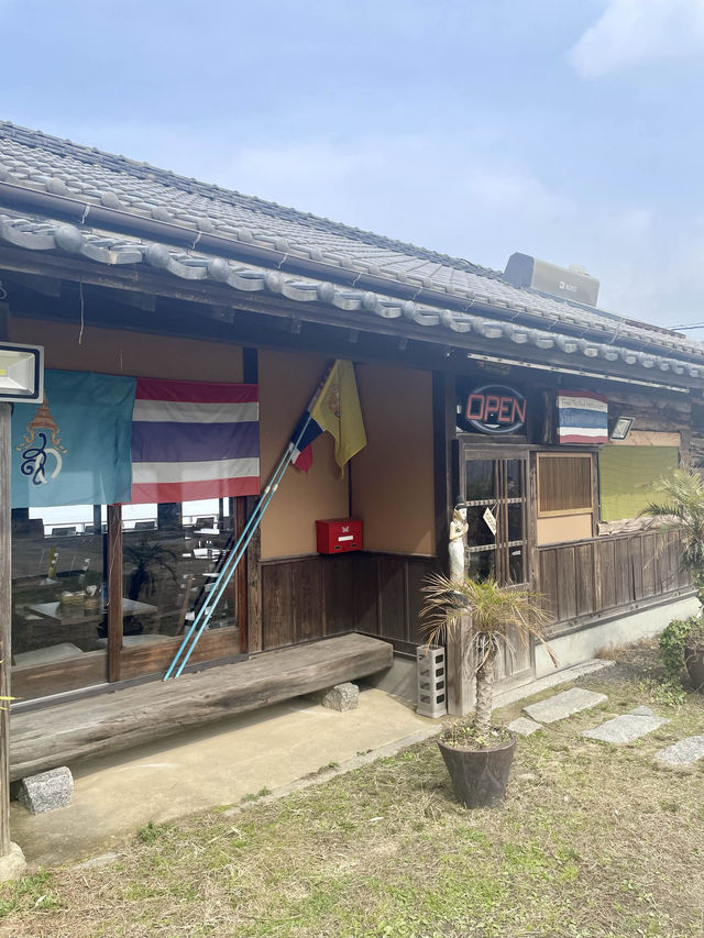 タイ人シェフが作る 本格タイ料理のお店♪