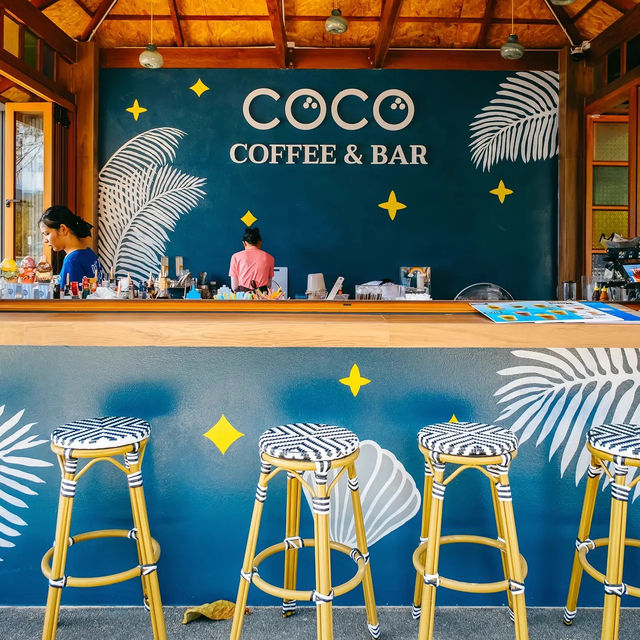 Coco Coffee & Bar คาเฟ่ออนเดอะบีช เกาะช้าง