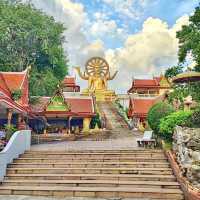 Exploring monumental temples in Koh Samui 🌴🌊