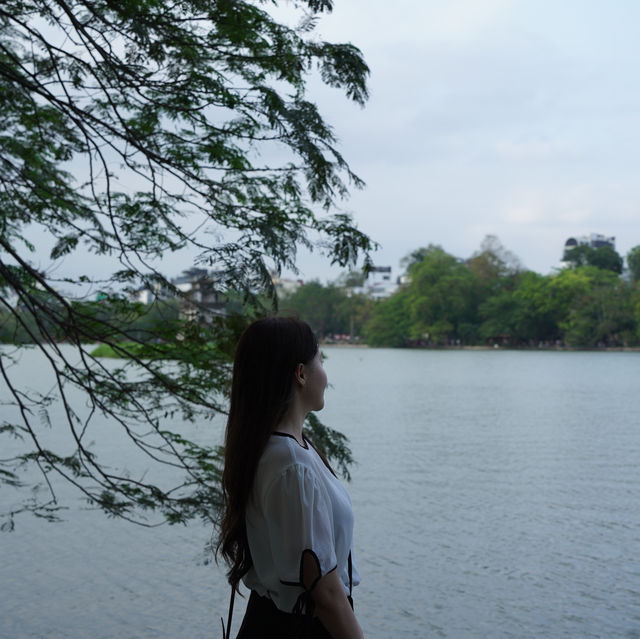 여유롭게 호안끼엠호수 산책하기 in 베트남 하노이