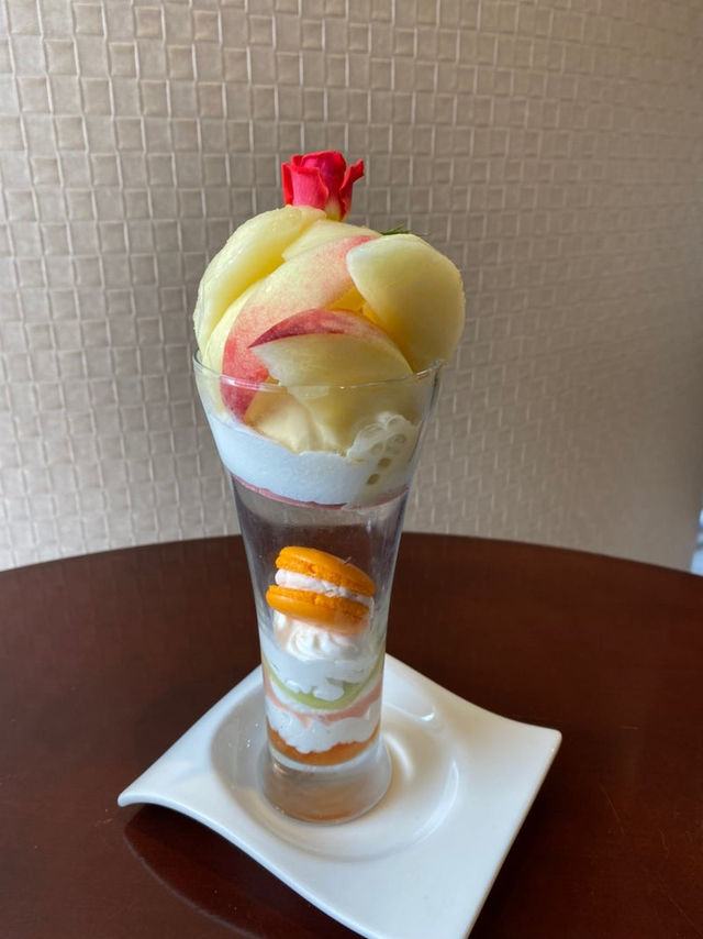 【北九州カフェ】季節のフルーツを使ったケーキ屋さんのパフェ