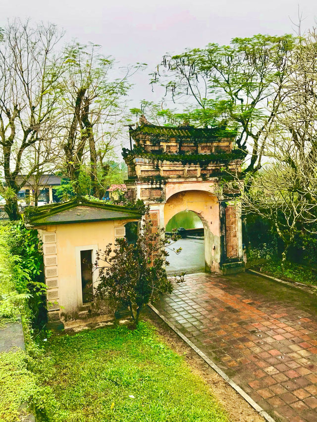A journey through centuries-old architecture 🇻🇳