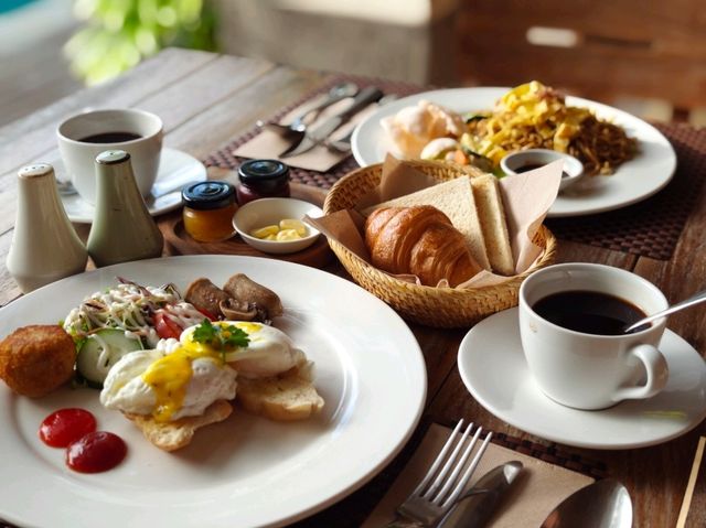 Healthy Hearty Balinese Breakfast at La Berceuse 