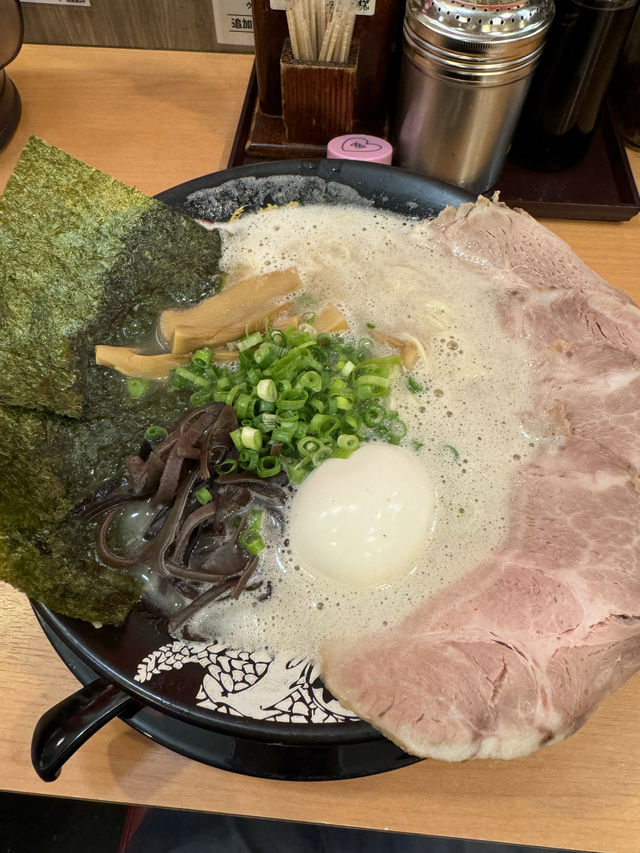 【福岡グルメ】泡系豚骨ラーメンって知ってる？迷ったらスペシャルがおすすめ🍜
