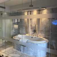 BANGKOK MUST STAY 5 STAR HOTEL -AKARA HOTEL 