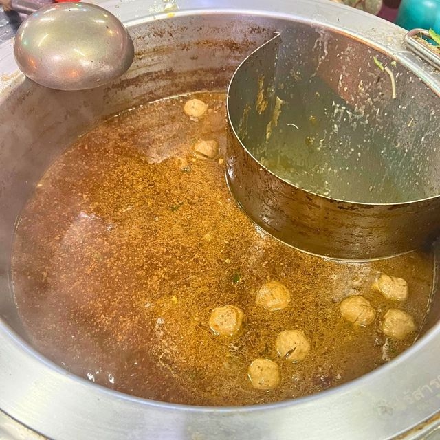 🥢ฟาอิซเตี๋ยวเรือ