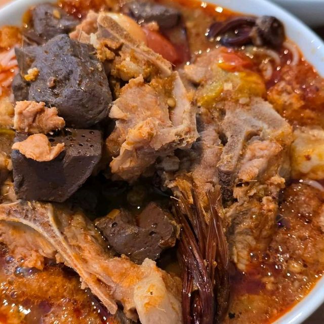 🥢🍽 บุฟเฟ่ต์ข้าวแกงโรงแรมหรู 99 บาท‼️