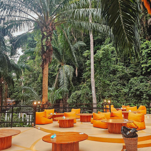 Baan Chang Café