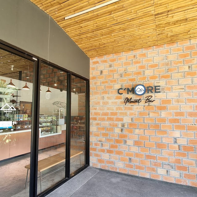 📍C’More Mount Bar