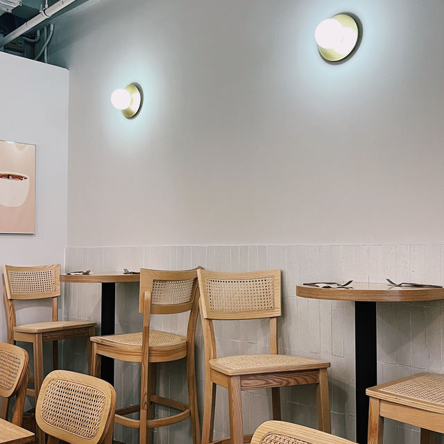 🌟 灣仔打卡一流Cafe • 必點可愛動物咖啡🌟