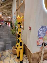 韓式餐廳的悠閒下午茶🧇 設小朋友波波池和game room玩👪