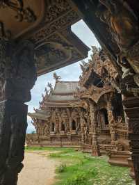 The Sanctuary of Truth: A Masterpiece of Art and Philosophy in Pattaya