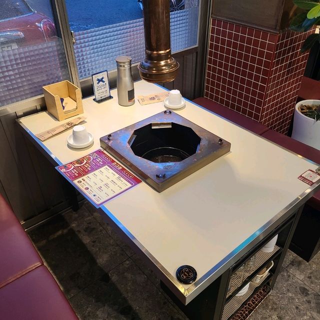 고양시 일산 백석역 맛집 고기집)초대창 - 백석역 대창구이 전문점 / 한우곱창 맛집 