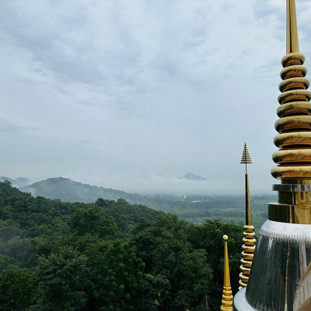 วัดถ้ำเขาปรางค์ | ลพบุรี