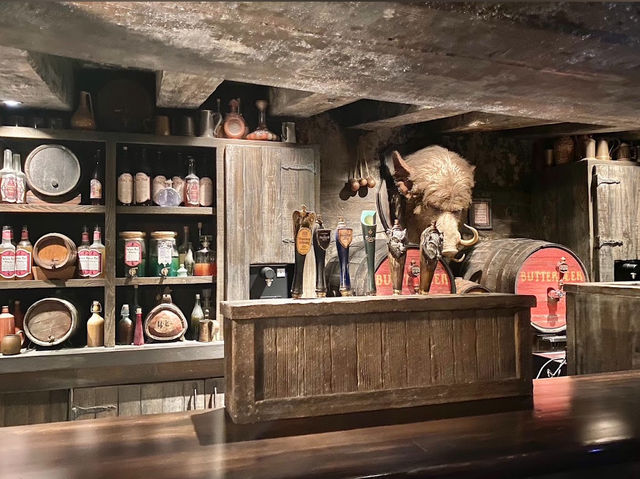 Three Broomsticks ร้านอาหารโซนแฮร์รี่ พอตเตอร์ 