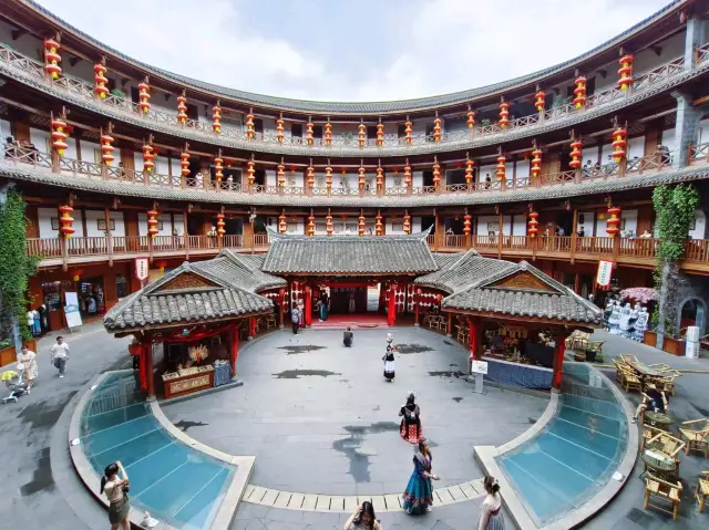 Luo Dai Ancient Town in Longquanyi, Chengdu