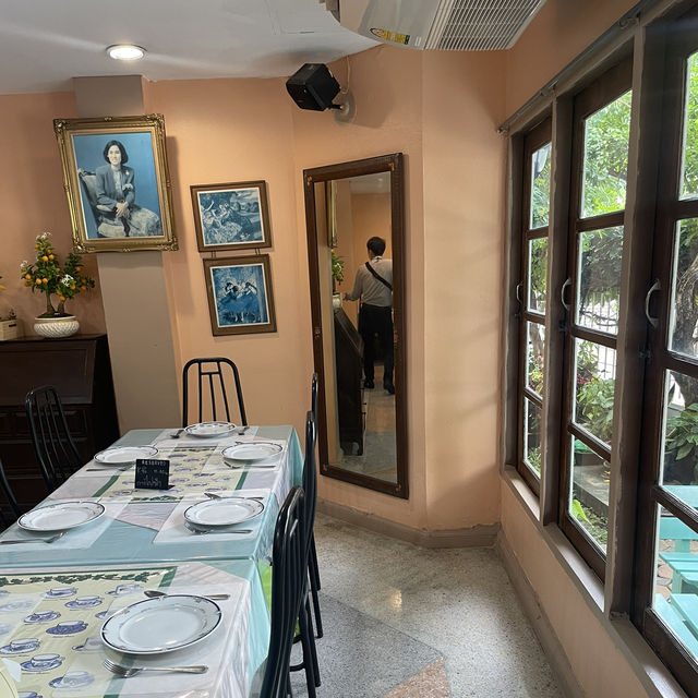 ร้านอาหารครัวข้าวหอมบ้านรวิกานต์