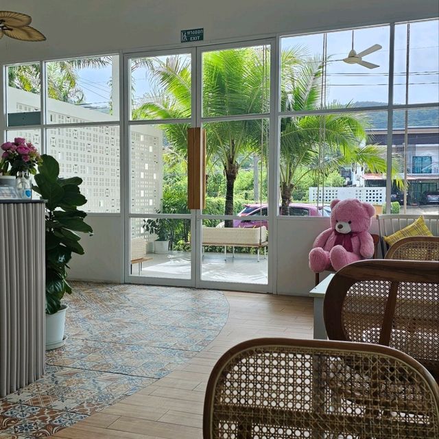 Serene ambience for hoenymoon