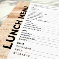 環境有格調又坐得舒適的鴻圖道分店🍽️