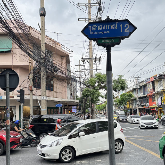 รีวิวพาเพื่อนต่างชาติเที่ยวในกรุงเทพ ! 🚆