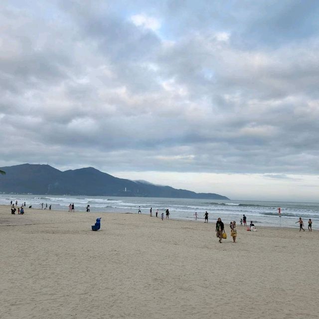 หาดหมีเคว ดานัง