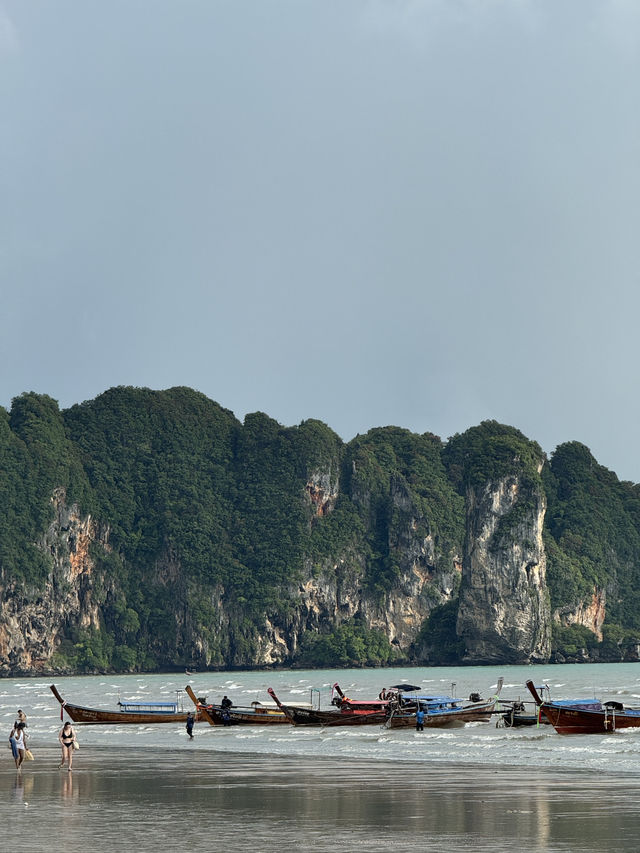 เดินเล่นชมพระอาทิตย์ตก หาดอ่าวนาง 🏝️ กระบี่