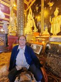 ไหว้พระพุทธชินราช วัดพระศรีรัตนมหาธาตุ พิษณุโลก