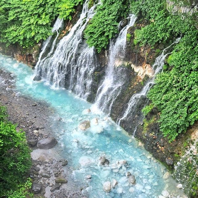 美瑛景點｜夏季美瑛必訪夢幻絕美景色—白須瀑布(白ひげの滝)