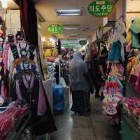 Souvenirs Heaven: My Shopping Adventure at Namdaemun Market!