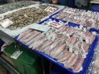 ตลาดประมงพื้นบ้าน อ่างศิลา