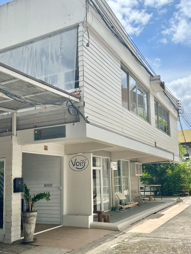Voiij 🎵 | คาเฟ่โฮมมี่สุดคิ้วท์ ย่านทองหล่อ 🍎🙂