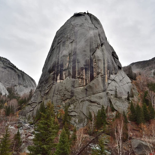 可可托海稀有金屬國家礦山公園 可可托海稀有金屬國家礦山公園