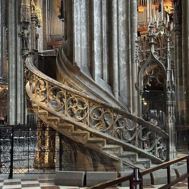 No other place could beat Vienna when it comes to Baroque-styled cathedral