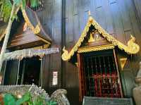 พาเพื่อนเที่ยว..โฮงหลวงแสงแก้ว