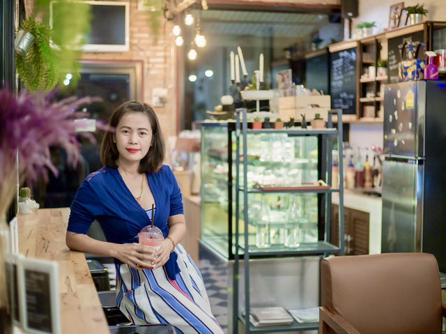 คาเฟ่ดังในท่าแร่ สกลนคร 