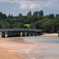 Treaty House and the Maori War Canoe,