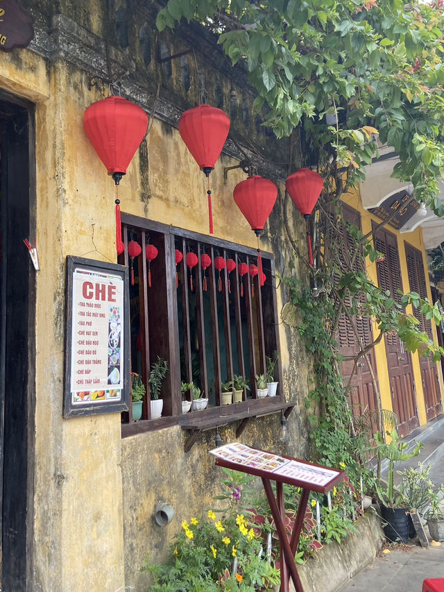 Hoi An Ancient Town: Lanterns and Timeless Charm