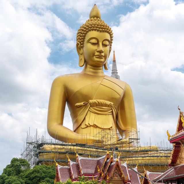 【タイ】巨大大仏のいるお寺