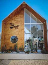 คาเฟ่มีชายหาดที่ลาดกระบัง The Beach กลางกรุง