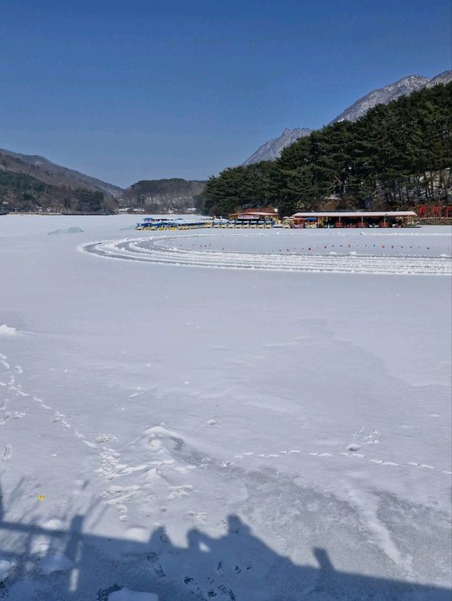 Quacking Fun at Sanjeong Lake Ice Festival!