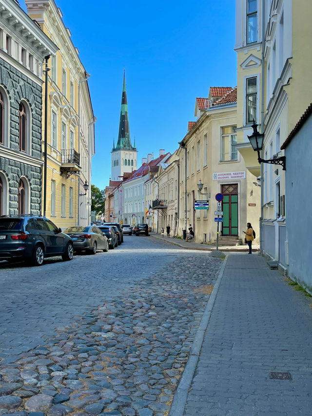 A city where medieval charm meets modern elegance👫🎉