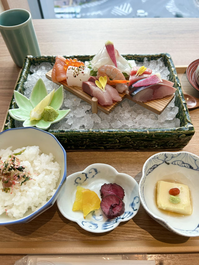 【福岡】博多駅から直結の景観の良い海鮮グルメ🐟