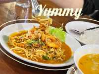 มื้อค่ำย่ำเปลญวน
