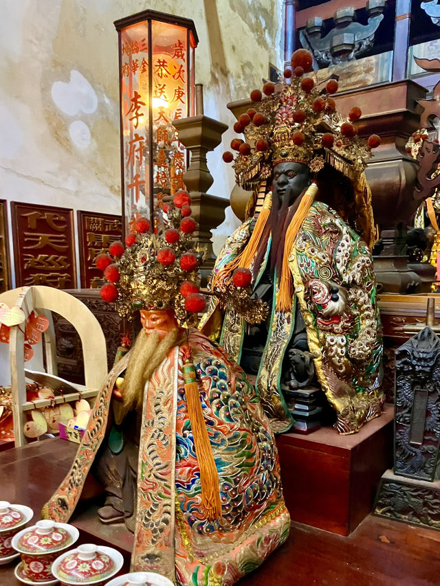 Sacred Artistry: Discover the Allure of Jinhua Temple