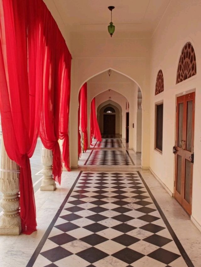 #拉克西米維拉斯皇宮飯店（Laxmi Vilas Palace）印度巴拉特普爾
