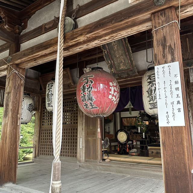 金閣寺的金色夢幻：探索京都的歷史瑰寶