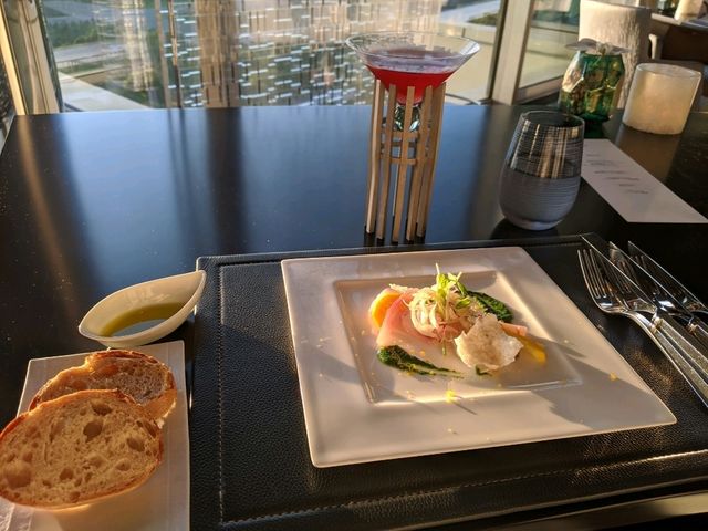 【東京】日比谷公園や皇居外苑を見下ろせる煌びやかなレストラン