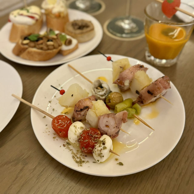 香港第一間pintxos bar 😍😍😍
