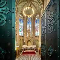 🏰✨ "A Regal Weekend at Matthias Church: Crown Jewels, Castle Views & Chiming Bells